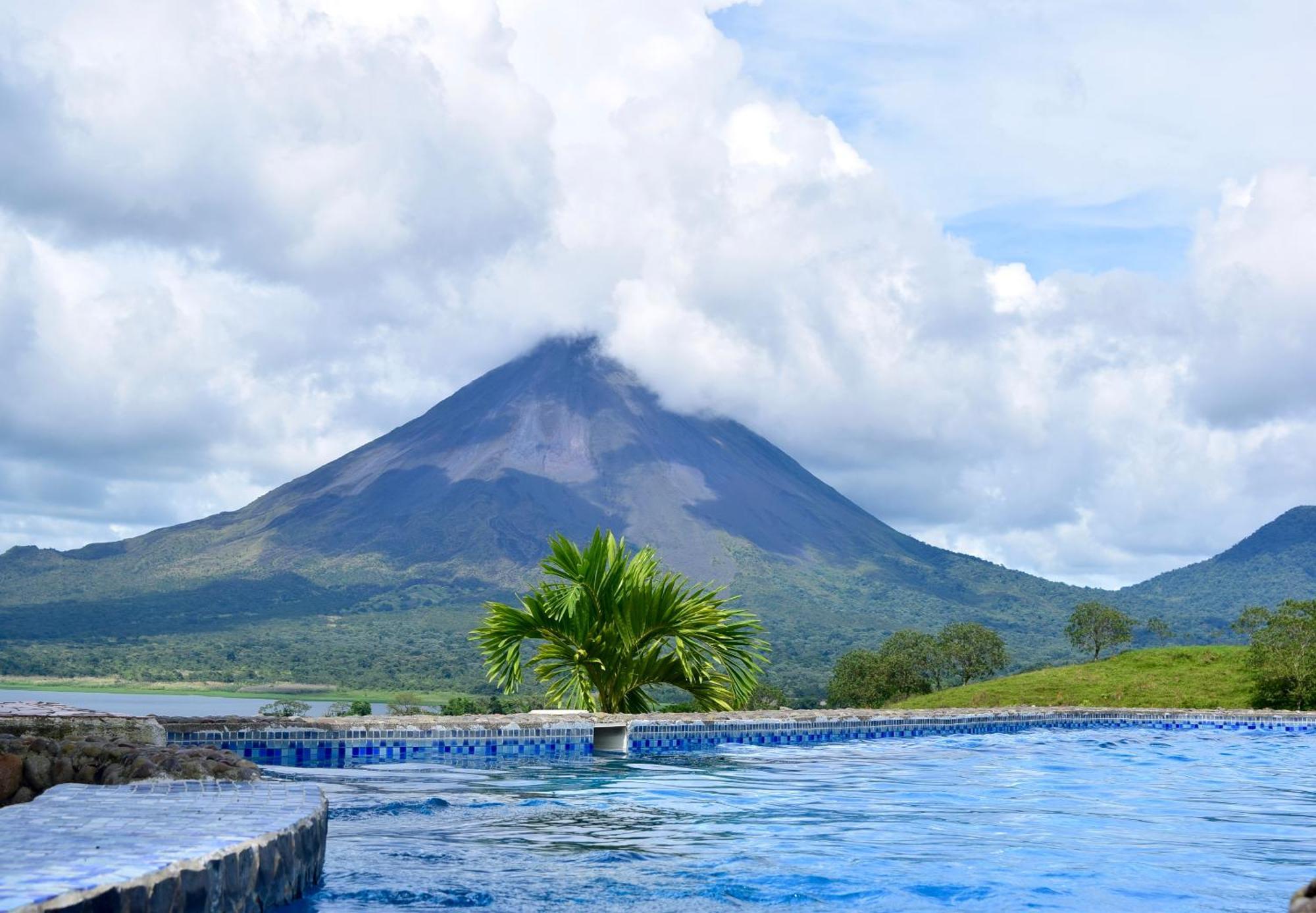 Pie In The Sky 3, Stunning Lake Volcano Views! El Fosforo 外观 照片